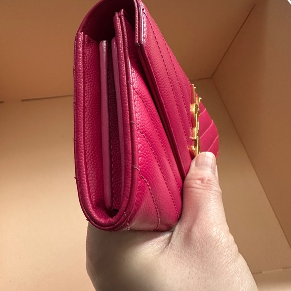 SAINT LAURENT PINK GRAIN DE POUDRE MATELASSE CHEVRON MONOGRAM FLAP WALLET - Picture 8 of 16